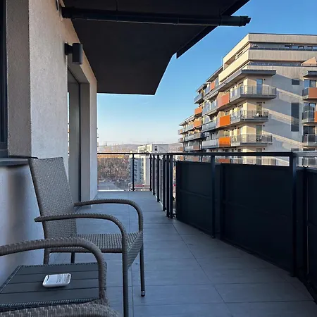 Altheda Living Sunstone - Luxury - Private Parking, Smart Tv, Huge Balcony And King Size Bed * 克卢日-纳波卡