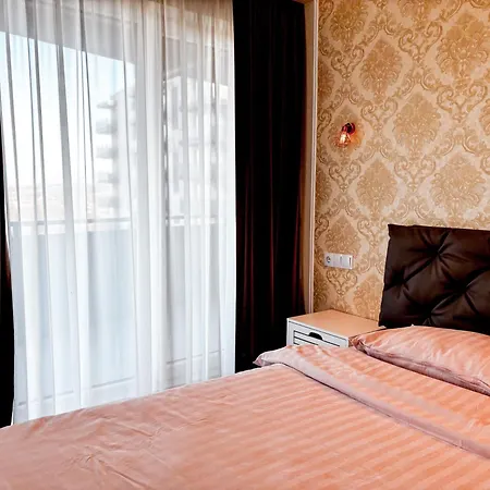 Lägenhet Altheda Living Sunstone - Luxury - Private Parking, Smart Tv, Huge Balcony And King Size Bed *