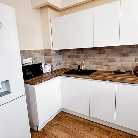 Altheda Living Sunstone - Luxury - Private Parking, Smart Tv, Huge Balcony And King Size Bed Cluj-Napoca