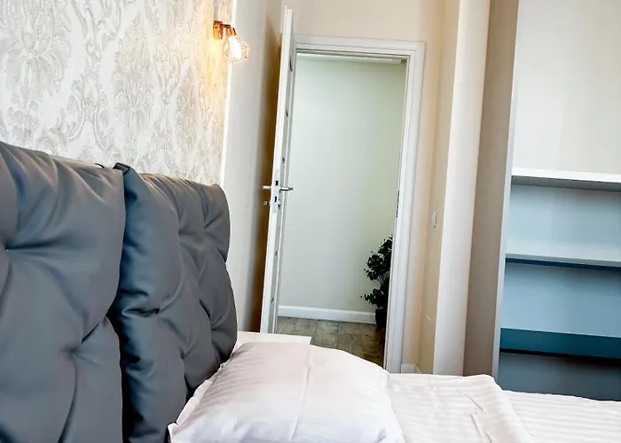 Apartament Altheda Living Sunstone - Luxury - Private Parking, Smart Tv, Huge Balcony And King Size Bed