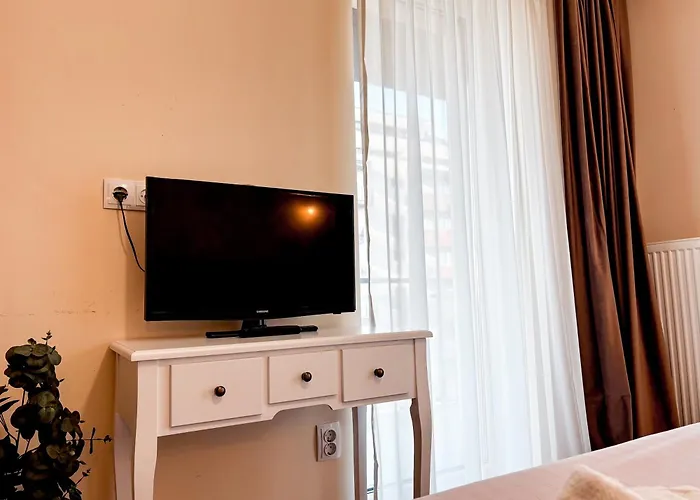 Altheda Living Sunstone - Luxury - Private Parking, Smart Tv, Huge Balcony And King Size Bed Cluj-Napoca